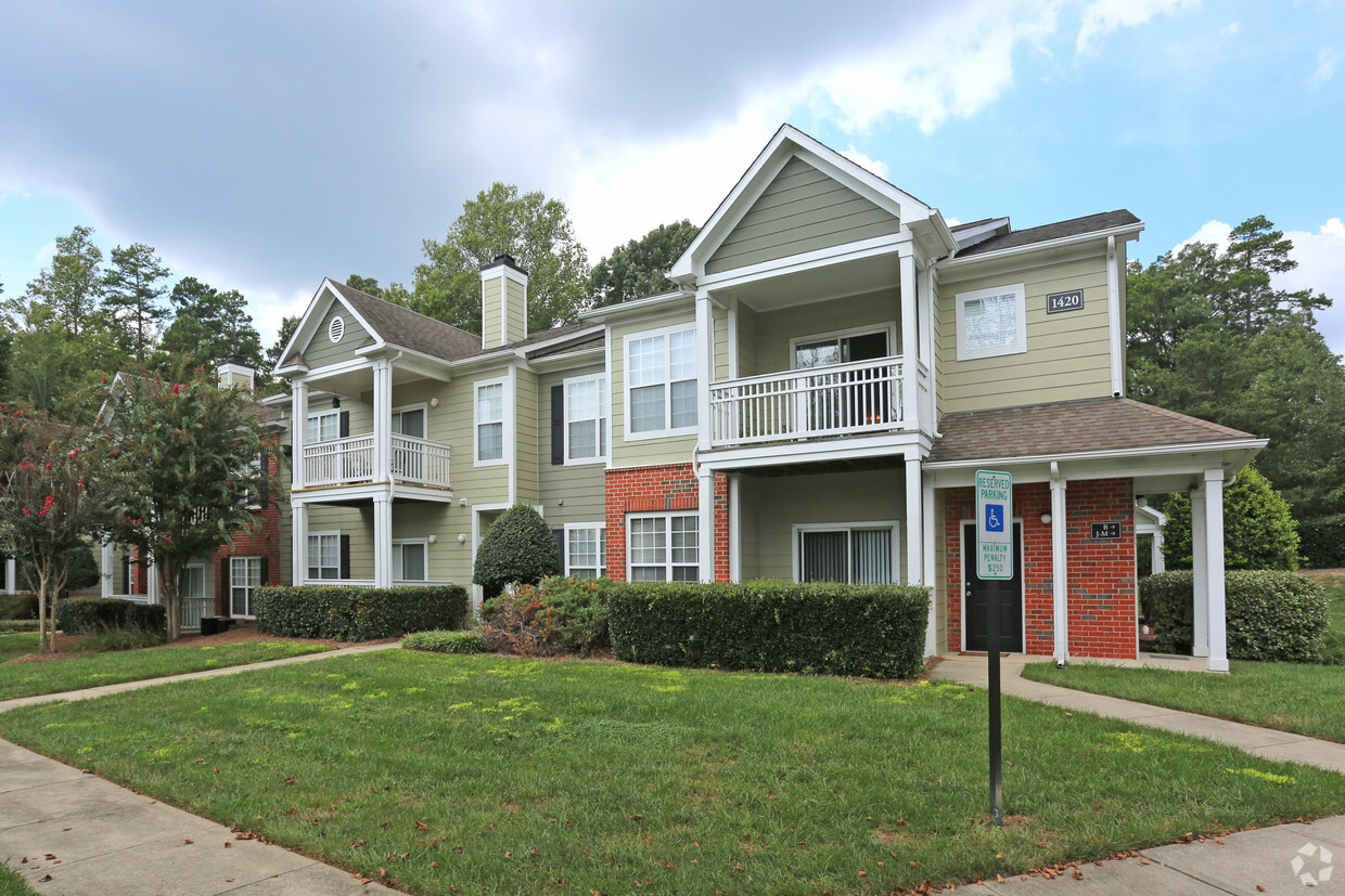 reserve-at-bridford-greensboro-nc